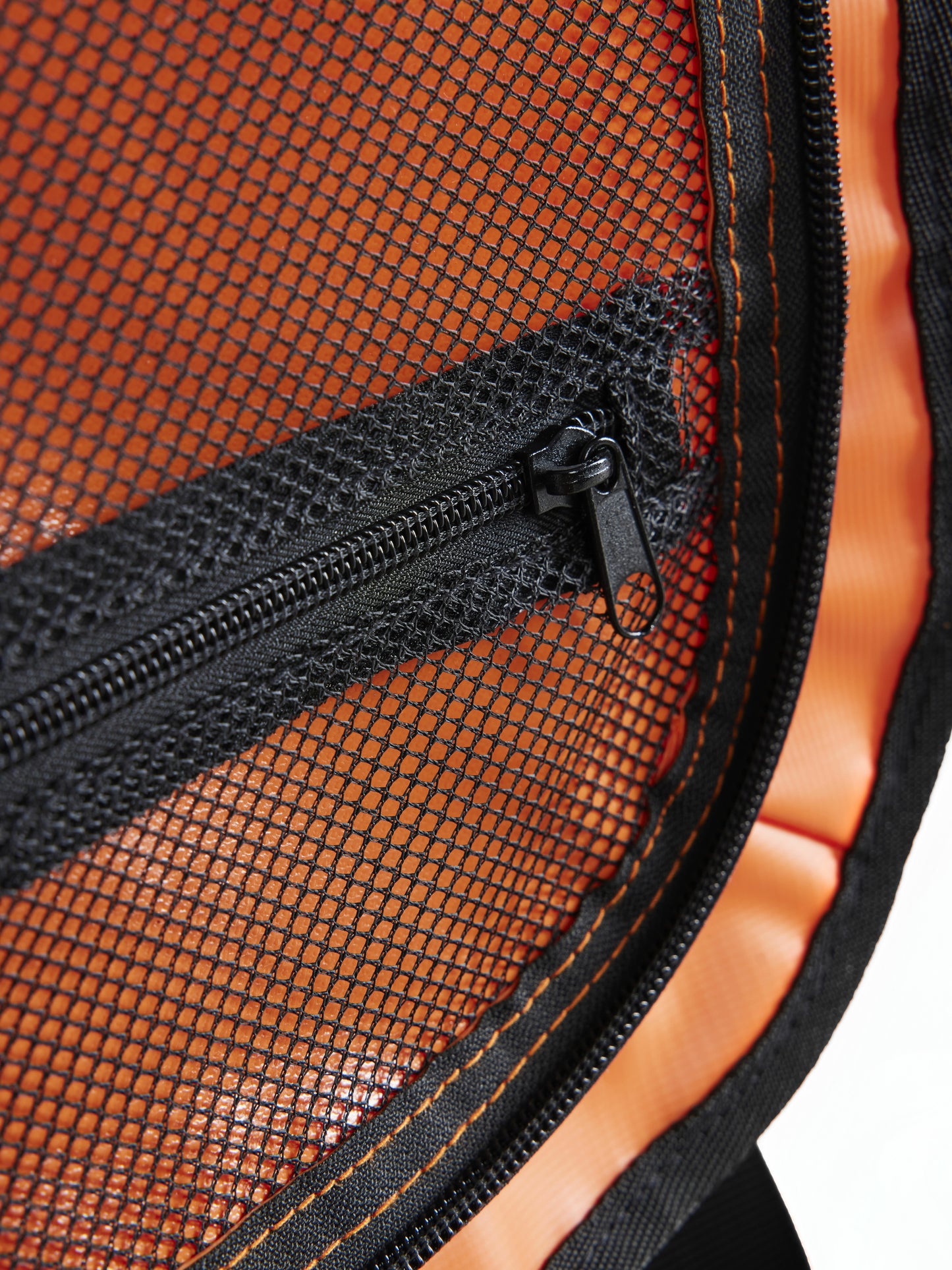 ADV Entity Duffel 70 L