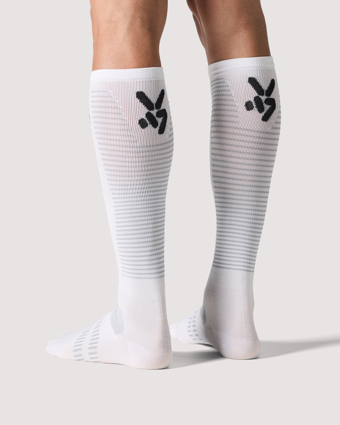 SEGER - Hlaupasokkar - Pacer Light Compression - hvítir