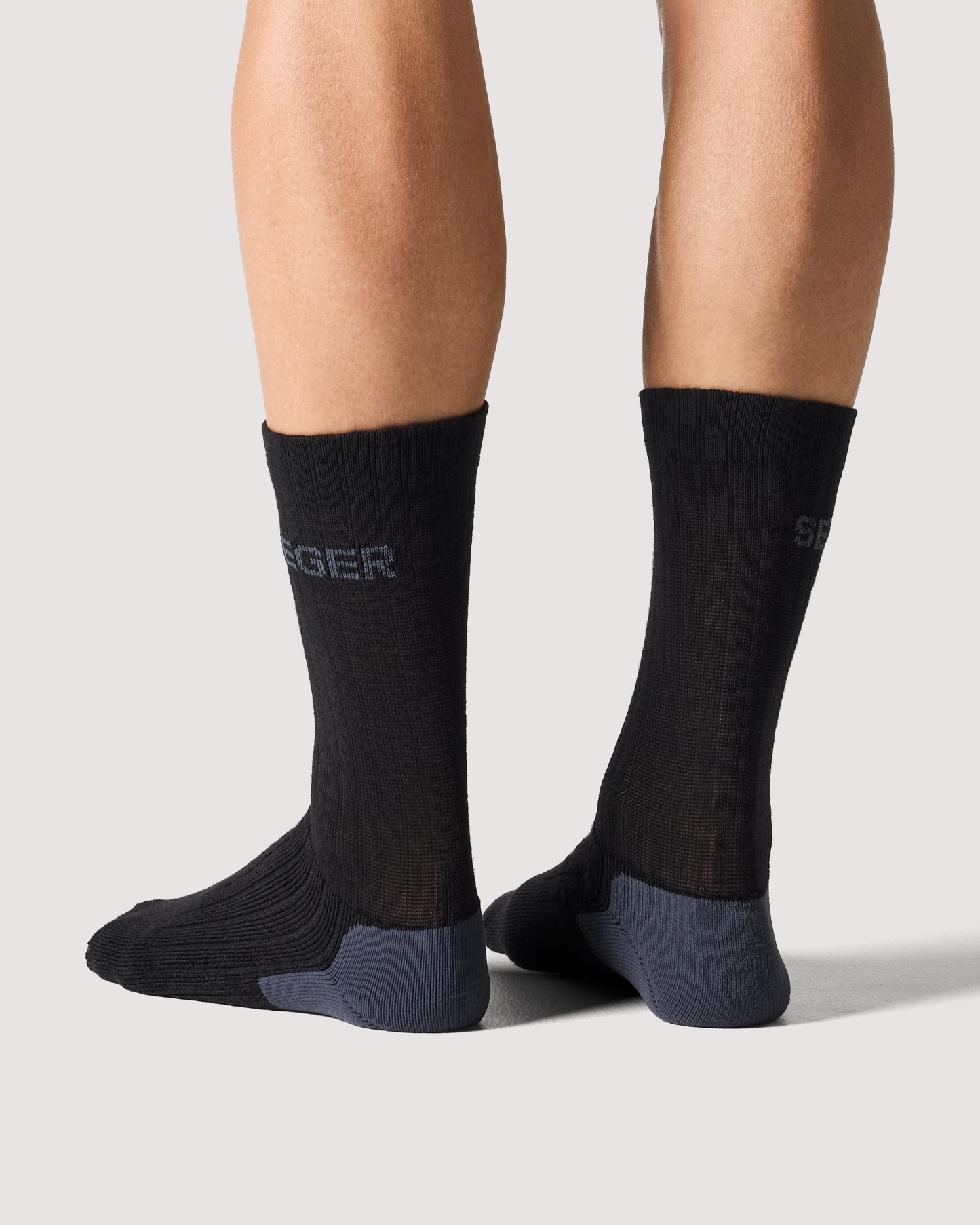 SEGER - Wanderer Heavy wool sokkar - svartir