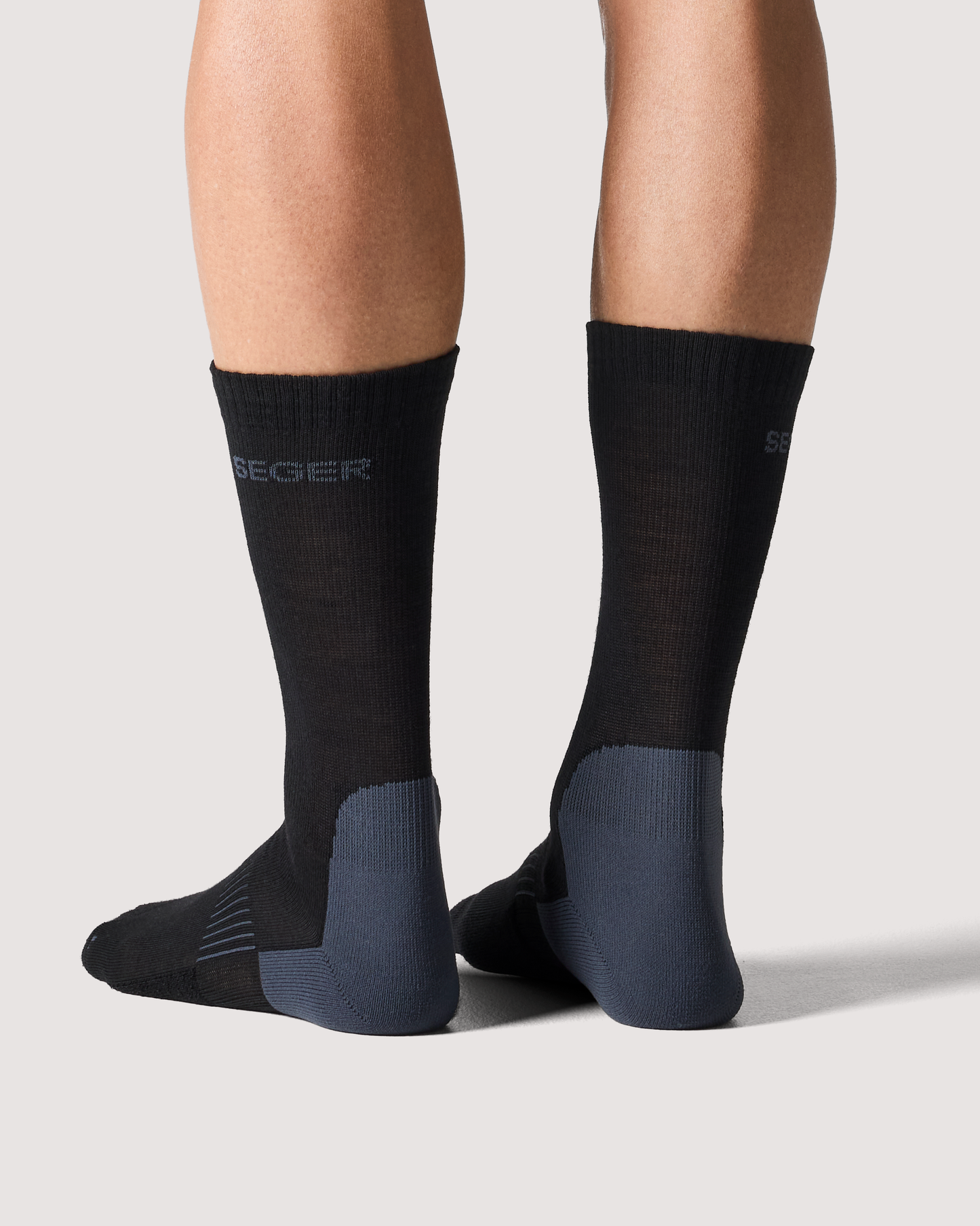 SEGER - Wanderer wool sokkar - svartir