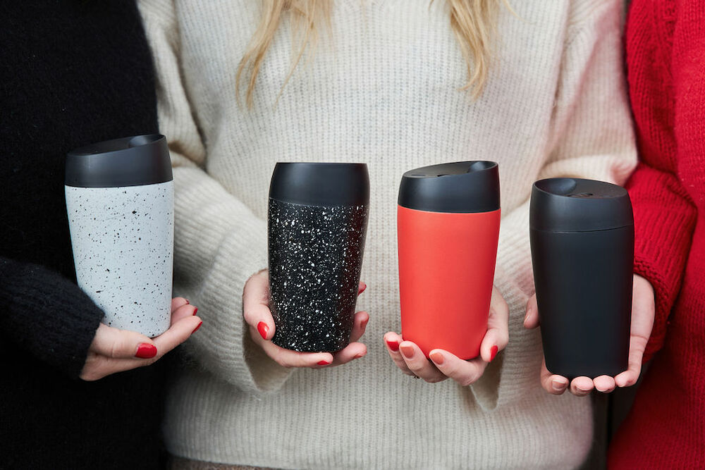 Loke travel mug with locking function small - Black/white
